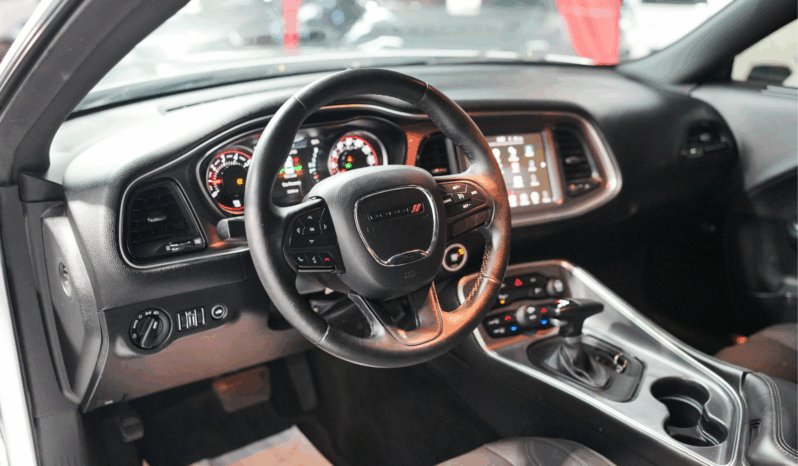
								2016 Dodge Challenger full									