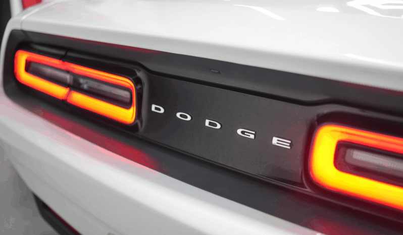 
								2016 Dodge Challenger full									