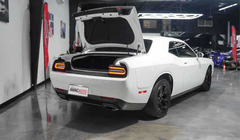 
								2016 Dodge Challenger full									