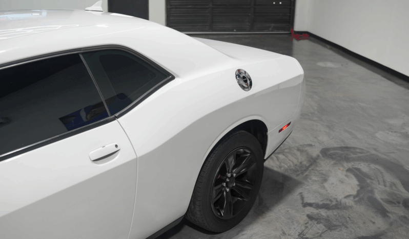 
								2016 Dodge Challenger full									